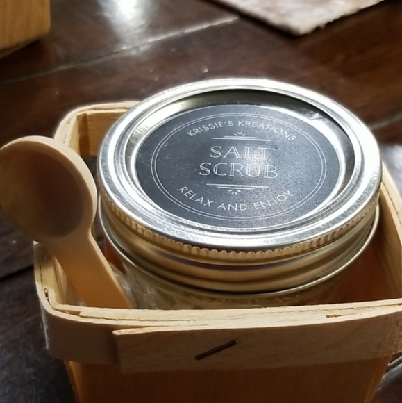 FREE Madagascar Vanilla Doterra 5ml Essential Oil NEW w/ Salt Scrub 4oz … - Picture 4 of 5